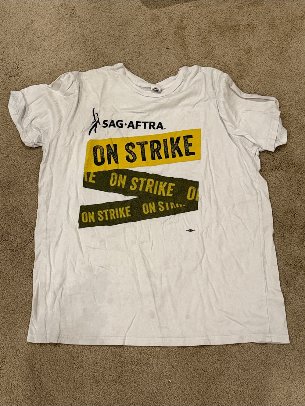 SAG-AFTRA Men's White 'On Strike' Graphic Short Sleeve Tee